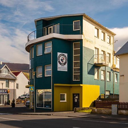 Westman Islands Inn Вестманнаэйяр Экстерьер фото