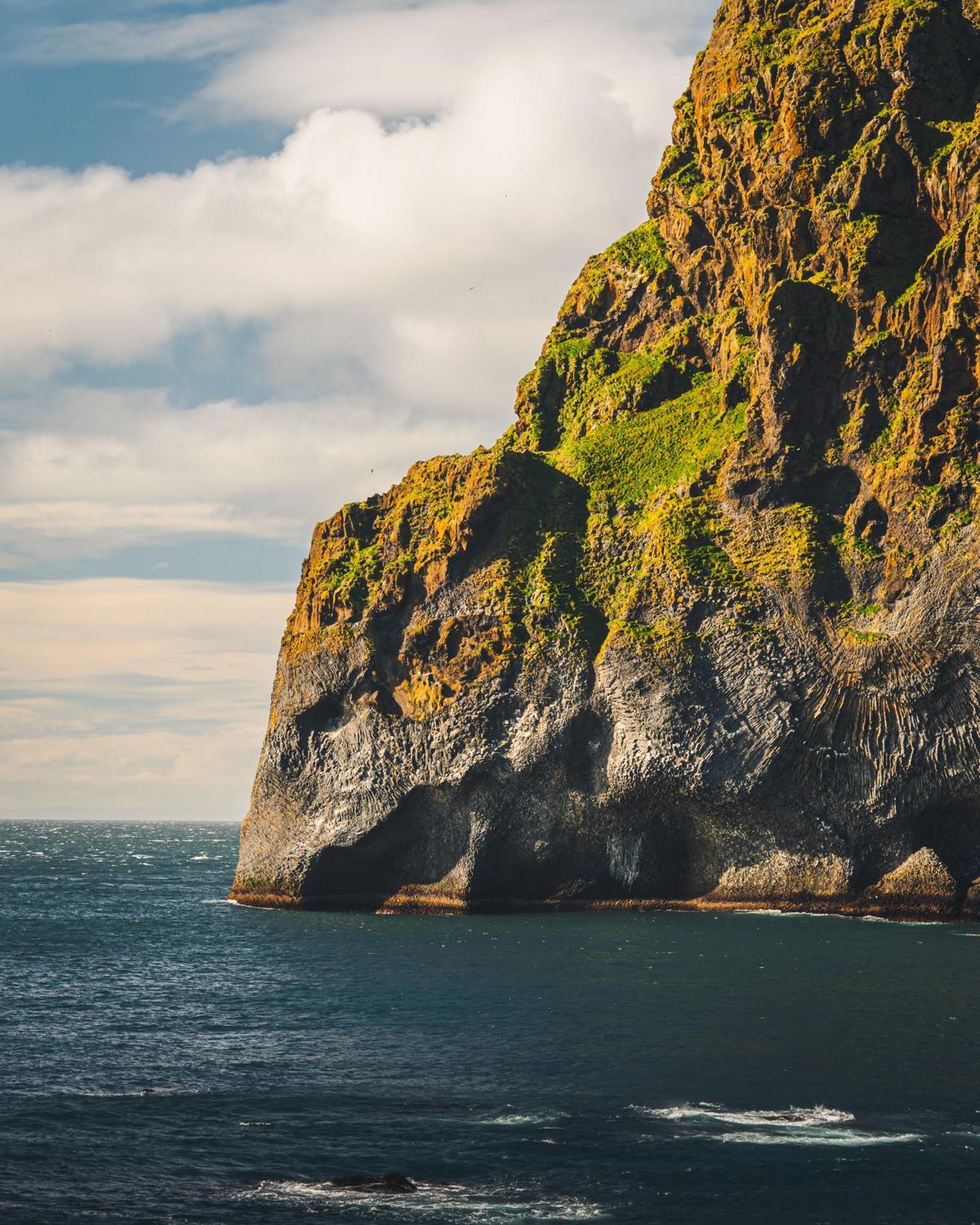 Westman Islands Inn Вестманнаэйяр Экстерьер фото