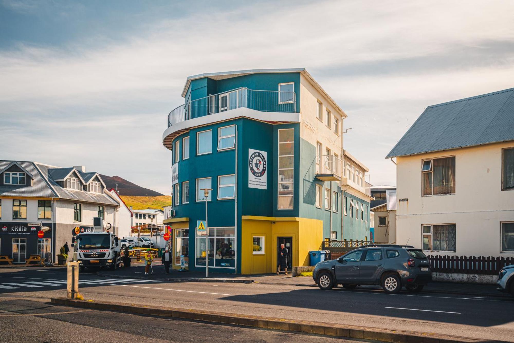 Westman Islands Inn Вестманнаэйяр Экстерьер фото